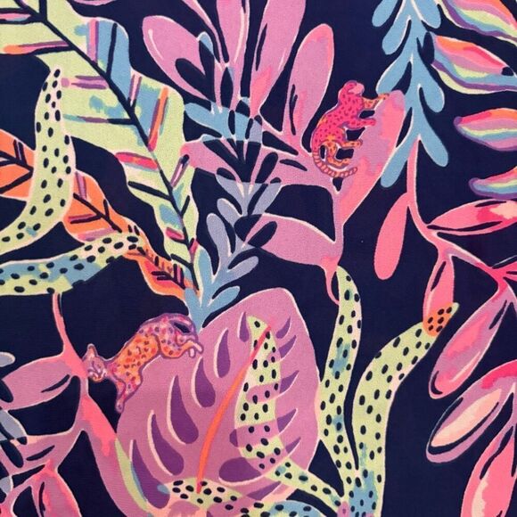 NWT Lilly Pulitzer Pamala Top Oyster Bay Navy You’ve Been Spotted XS - Picture 4 of 8